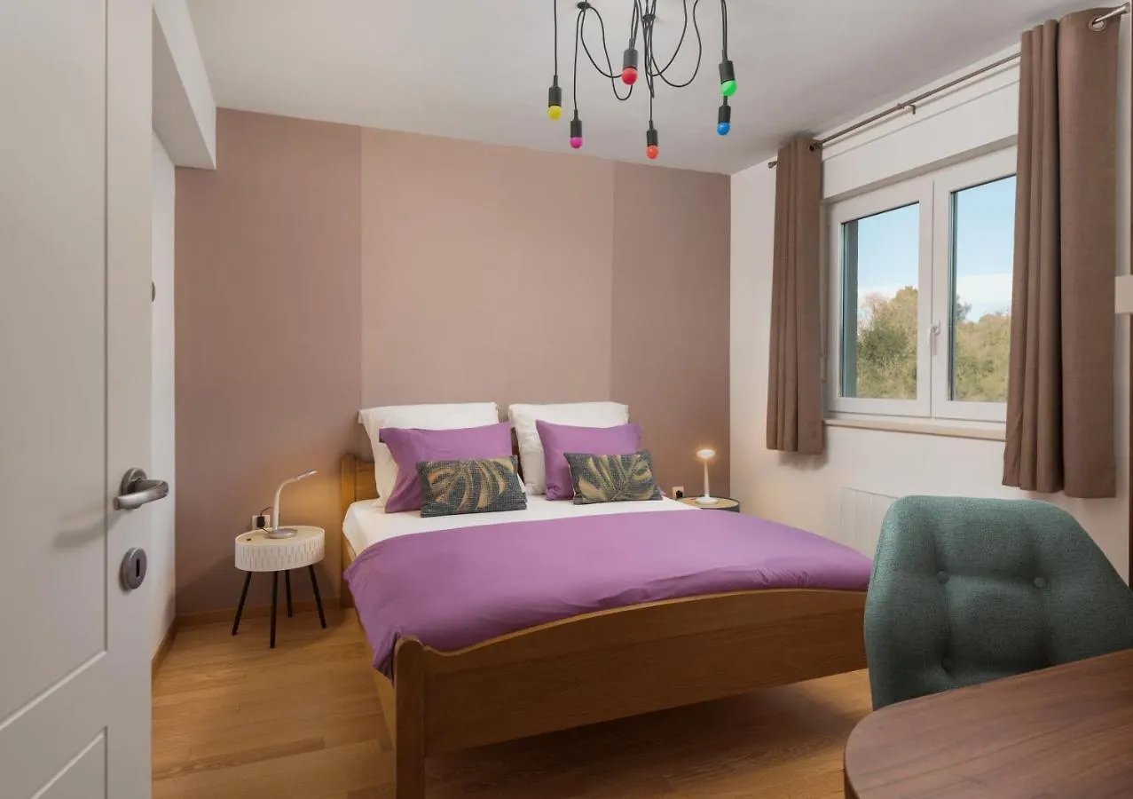 Apartment La Prima Olivia Zadar