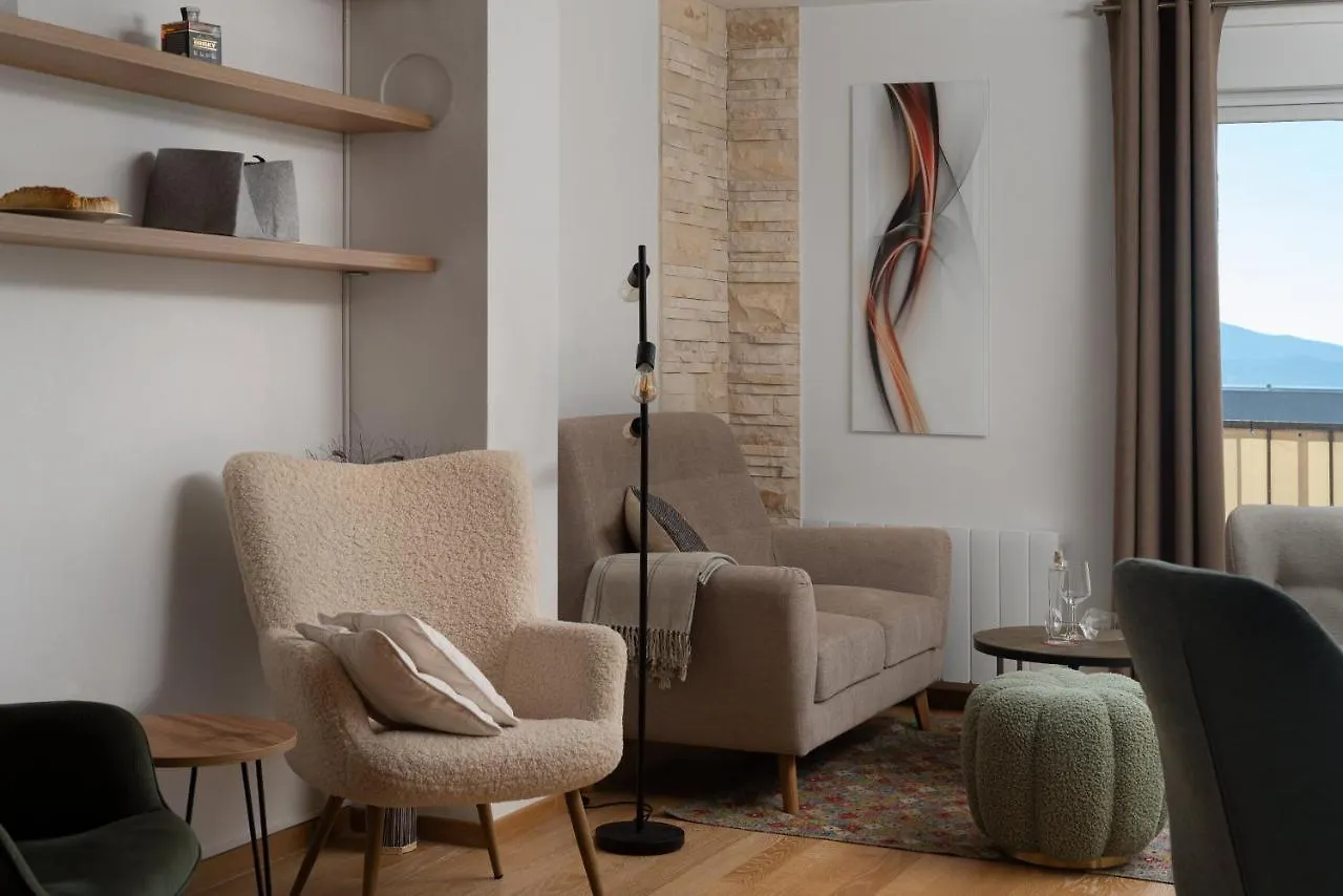 Apartment La Prima Olivia Zadar